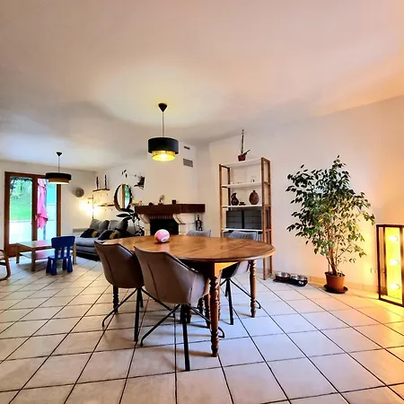 Nice House Near Paris Nyaraló *
